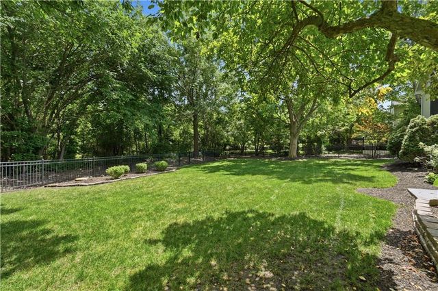 12459 Rosehill Street, Overland Park, KS 66213