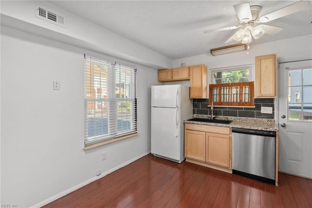 437 Lester Rd Apt 2, Newport News, VA 23601