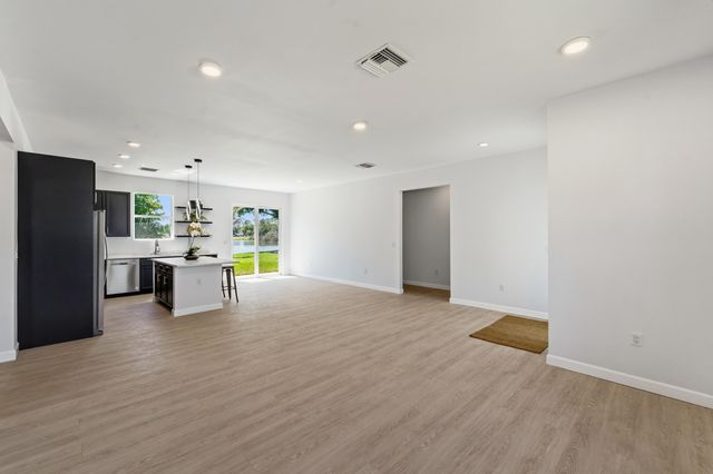 7705 Sebastian Road, Fort Pierce, FL 34951