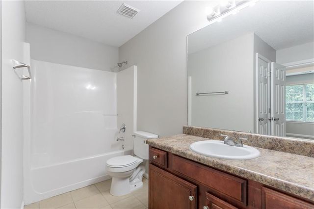 7190 Cavender SW Drive, Atlanta, GA 30331