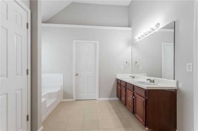 7190 Cavender SW Drive, Atlanta, GA 30331