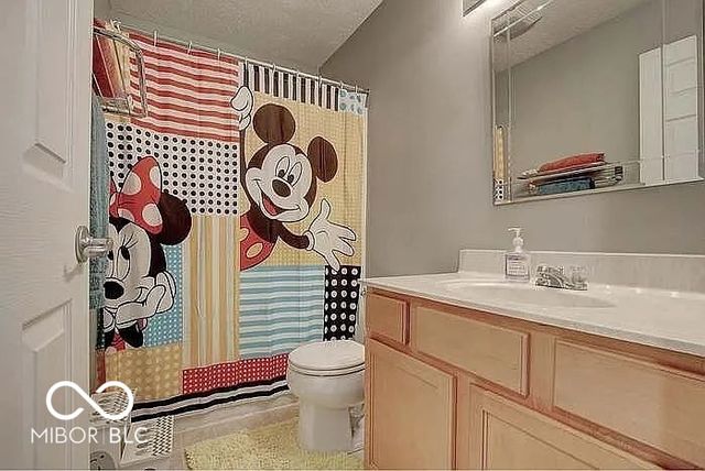 6679 Amherst Way, Zionsville, IN 46077