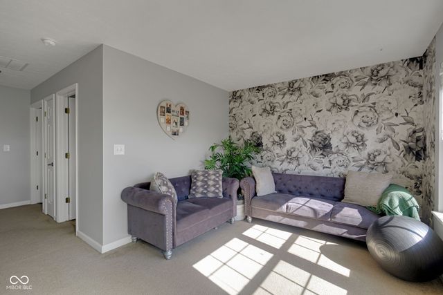 6679 Amherst Way, Zionsville, IN 46077