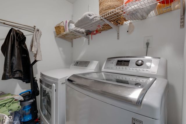 6679 Amherst Way, Zionsville, IN 46077