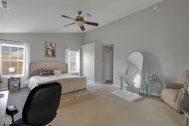 6679 Amherst Way, Zionsville, IN 46077