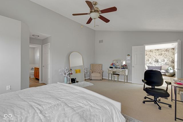 6679 Amherst Way, Zionsville, IN 46077