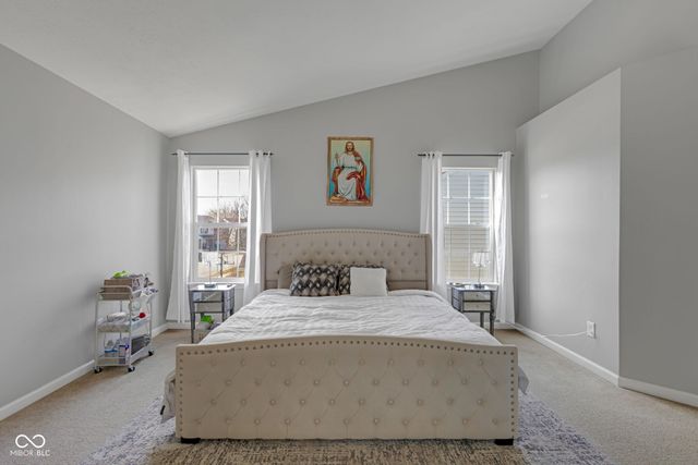 6679 Amherst Way, Zionsville, IN 46077