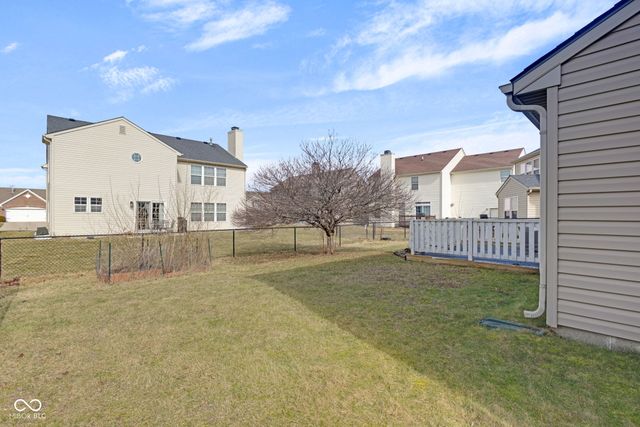 6679 Amherst Way, Zionsville, IN 46077