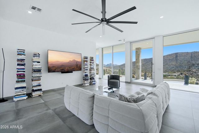43359 N 66TH Street, Cave Creek, AZ 85331