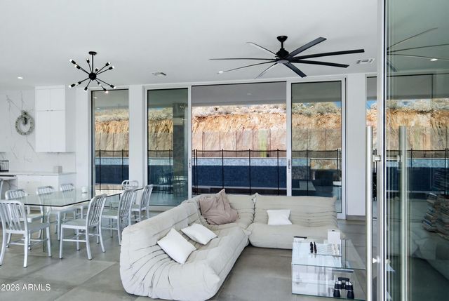 43359 N 66TH Street, Cave Creek, AZ 85331
