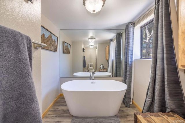 337 Lookout Drive, Big Bear, CA 92314