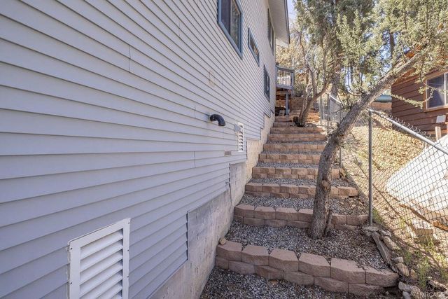 337 Lookout Drive, Big Bear, CA 92314