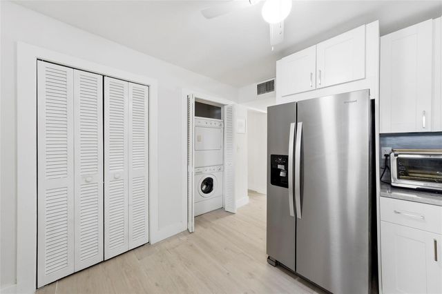 1450 N Riverside Drive 201, Pompano Beach, FL 33062