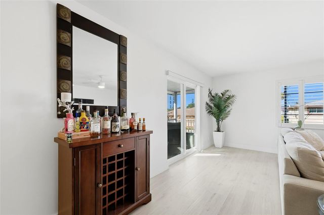 1450 N Riverside Drive 201, Pompano Beach, FL 33062
