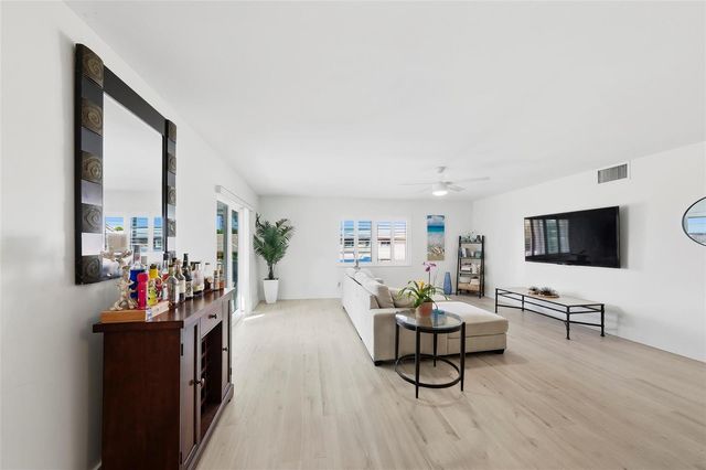 1450 N Riverside Drive 201, Pompano Beach, FL 33062