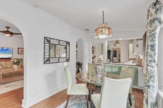 202 POCONO TRAIL E, Nokomis, FL 34275