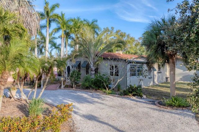 202 POCONO TRAIL E, Nokomis, FL 34275