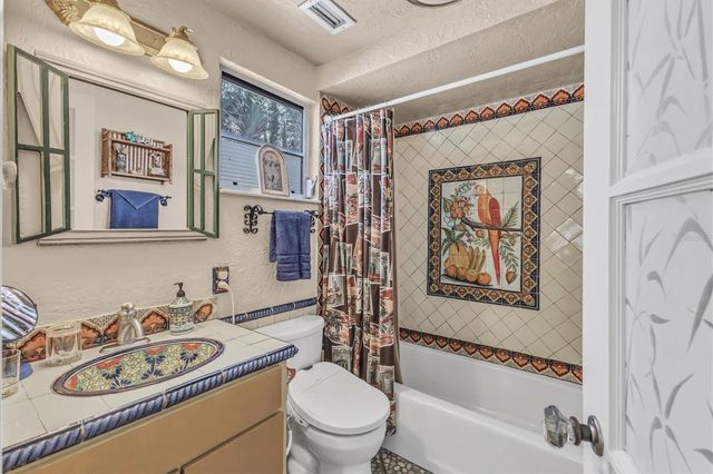 202 POCONO TRAIL E, Nokomis, FL 34275