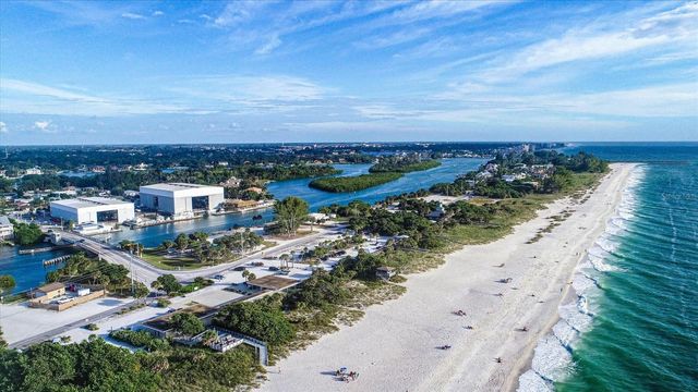 202 POCONO TRAIL E, Nokomis, FL 34275