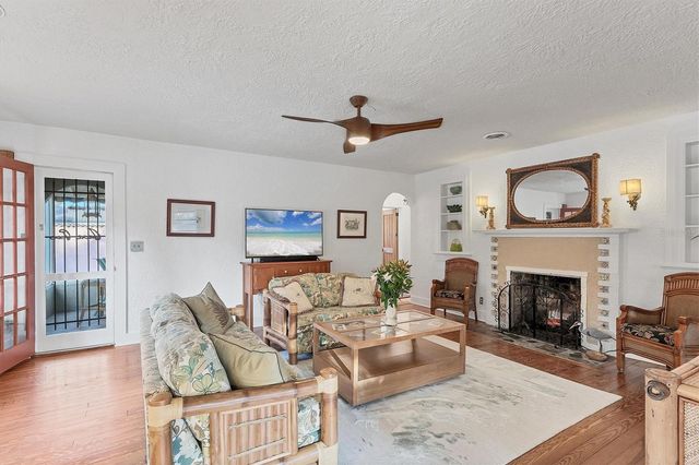 202 POCONO TRAIL E, Nokomis, FL 34275