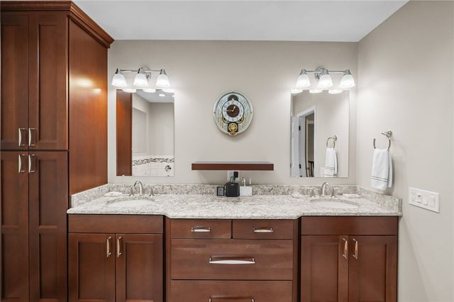 82 Mountain Laurel Drive, Cranston, RI 02920