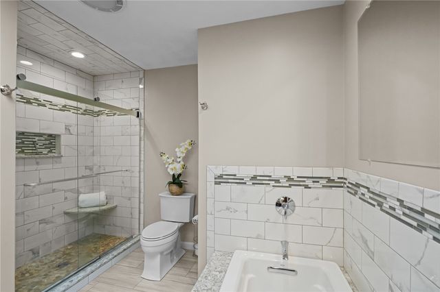 82 Mountain Laurel Drive, Cranston, RI 02920