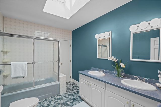 82 Mountain Laurel Drive, Cranston, RI 02920