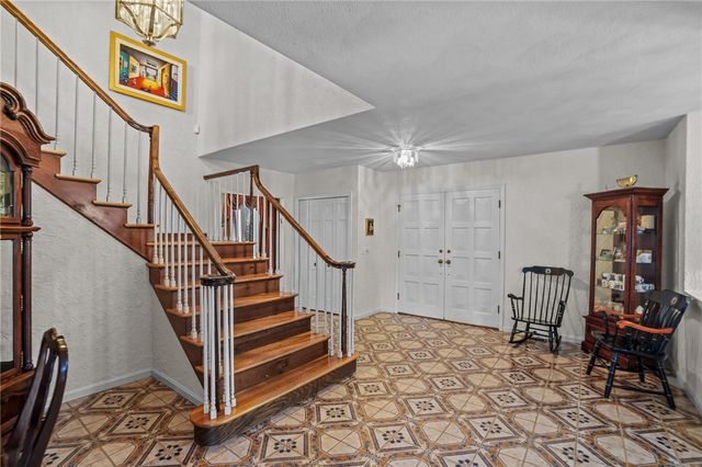 82 Mountain Laurel Drive, Cranston, RI 02920