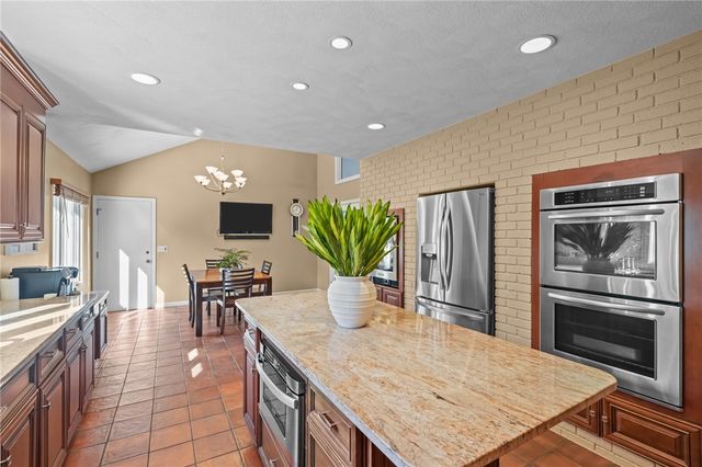 82 Mountain Laurel Drive, Cranston, RI 02920