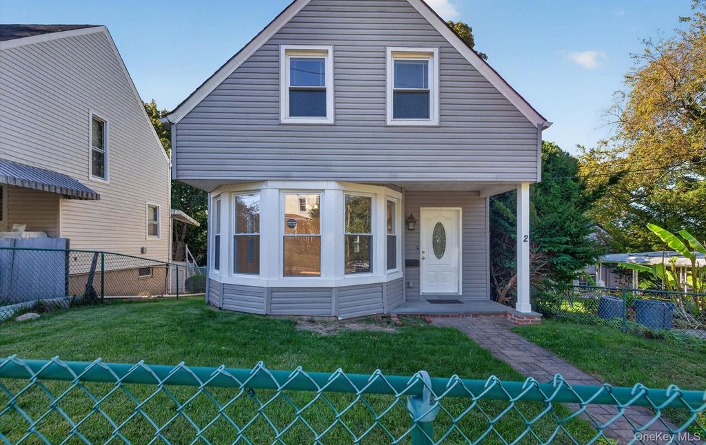 2 Austral Avenue, Glen Cove, NY 11542 — exterior