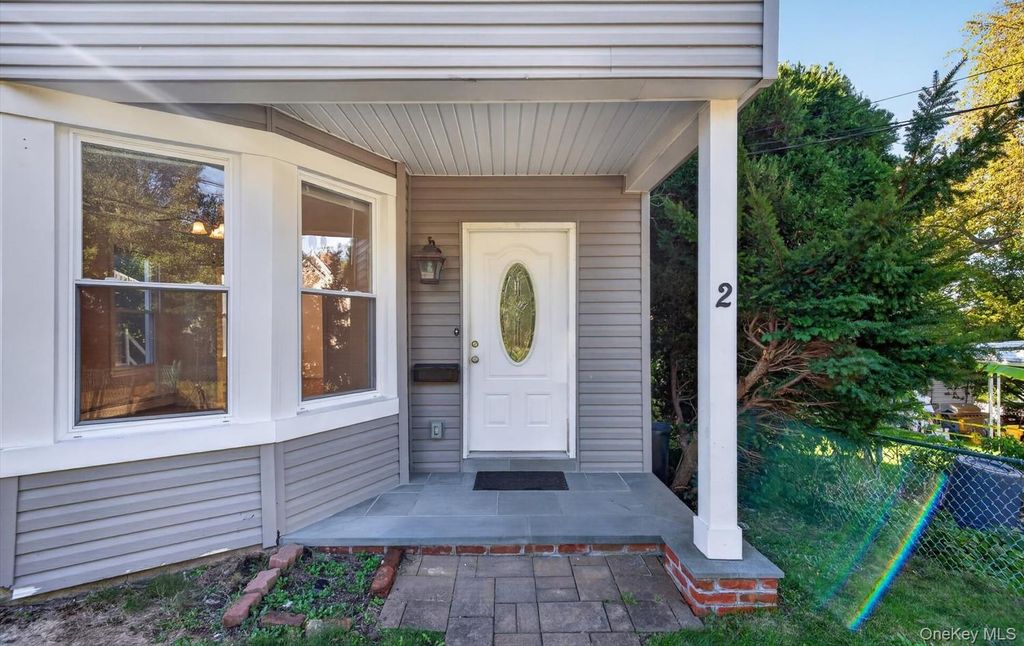 2 Austral Avenue, Glen Cove, NY 11542 — photo 3