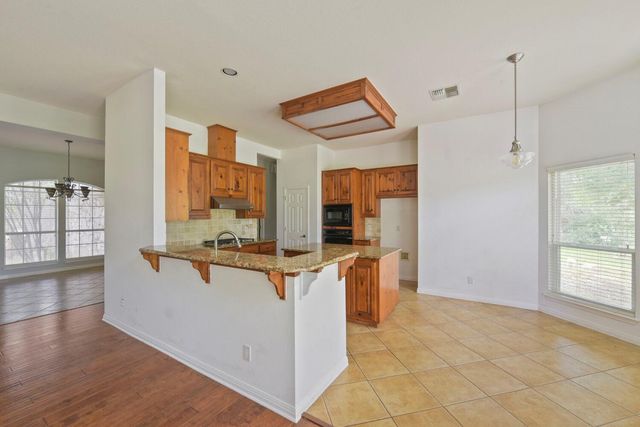 330 Humphrey DR, Buda, TX 78610