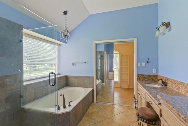 330 Humphrey DR, Buda, TX 78610