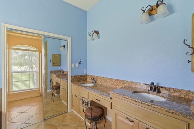 330 Humphrey DR, Buda, TX 78610