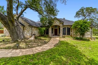 330 Humphrey DR, Buda, TX 78610