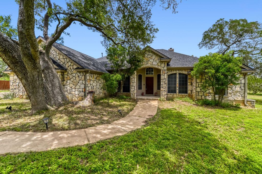 330 Humphrey DR, Buda, TX 78610