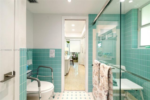 11490 SW 72nd Ct, Pinecrest, FL 33156