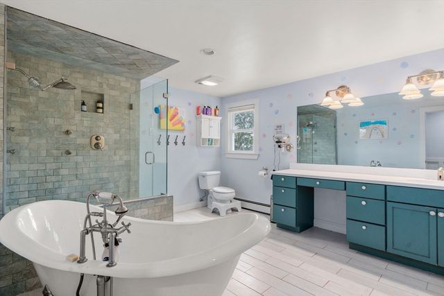 4 Waite Ave, Burlington, MA 01803