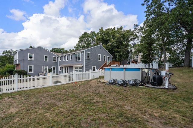 4 Waite Ave, Burlington, MA 01803