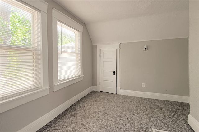 3025 WAYNE Avenue, Kansas City, MO 64109