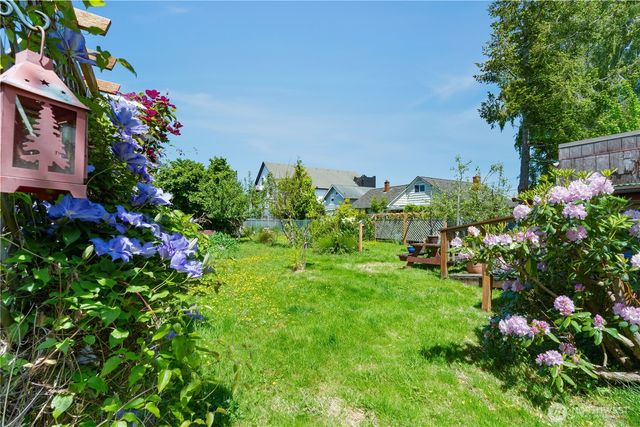 412 5th Street, Hoquiam, WA 98550