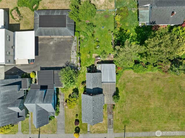 412 5th Street, Hoquiam, WA 98550