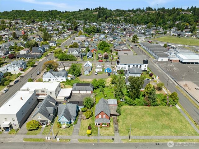 412 5th Street, Hoquiam, WA 98550