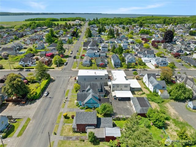 412 5th Street, Hoquiam, WA 98550