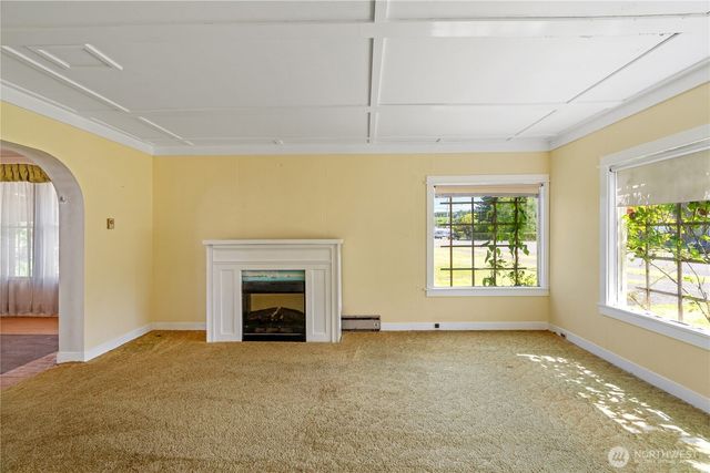 412 5th Street, Hoquiam, WA 98550