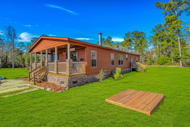 81 Silver Pond Ln, Hemingway, SC 29554