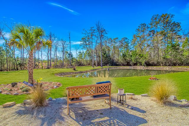 81 Silver Pond Ln, Hemingway, SC 29554