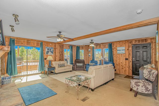 81 Silver Pond Ln, Hemingway, SC 29554