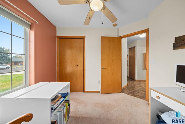 300 W 8th St Street, Dell Rapids, SD 57022