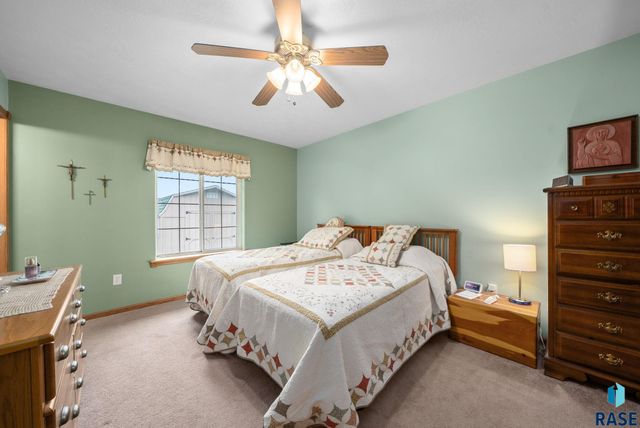 300 W 8th St Street, Dell Rapids, SD 57022